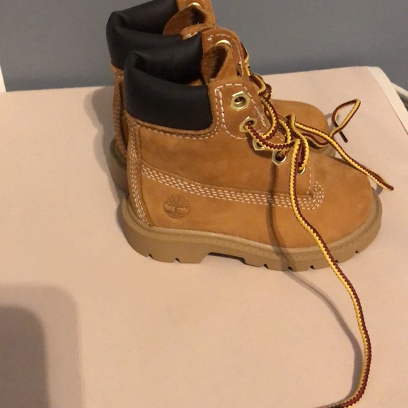 Timberland Boots-like new - Picture 4 of 7